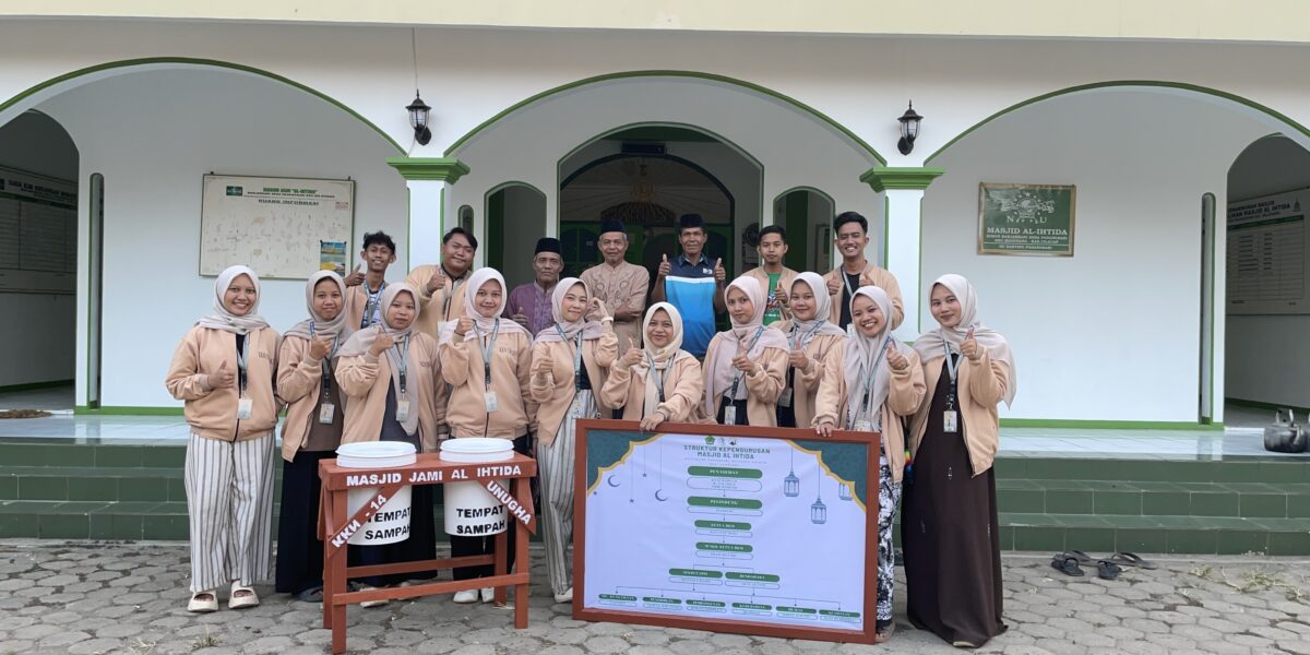 Penyerahan Papan Sk